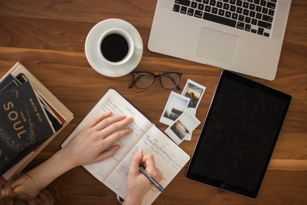 découvrez des solutions d'assurance en ligne adaptées à vos besoins. comparez les offres, bénéficiez d'une couverture complète et souscrivez facilement depuis chez vous. simplifiez vos démarches avec notre plateforme d'assurance en ligne.