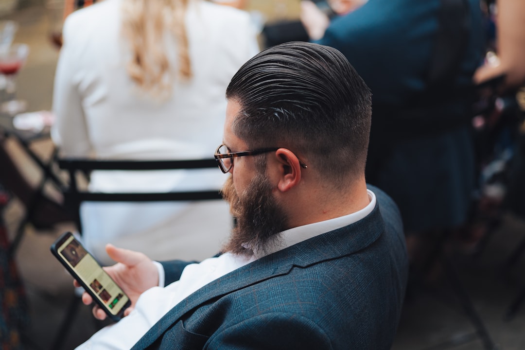 comparez les meilleures assurances pour auto-entrepreneurs et trouvez la couverture idéale pour votre activité. protégez-vous efficacement tout en optimisant vos coûts.