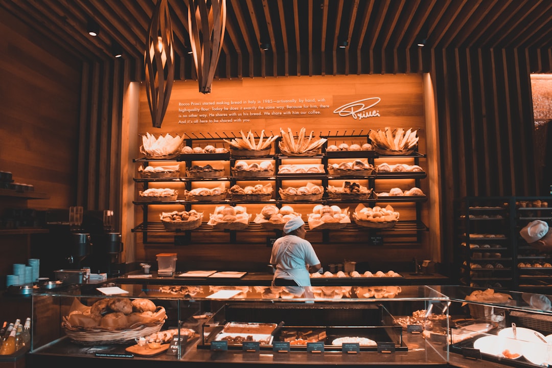 protégez votre boulangerie avec une assurance spécialisée. découvrez des solutions sur mesure pour couvrir vos équipements, marchandises et responsabilités, assurant ainsi la pérennité de votre entreprise.