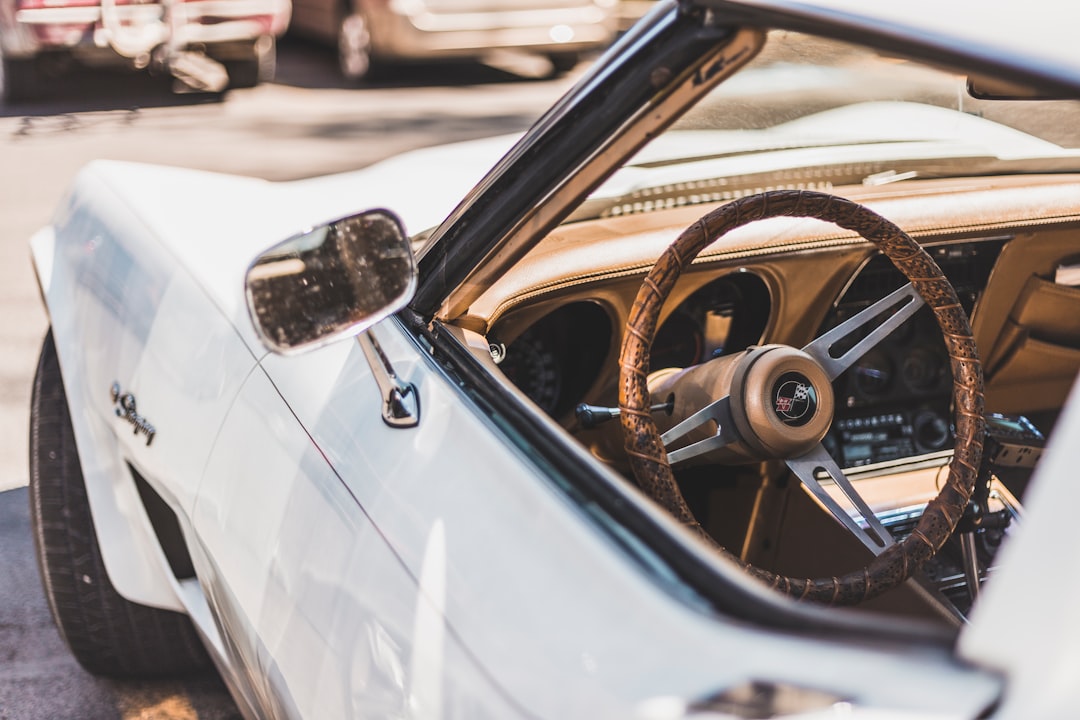 découvrez les facteurs qui influencent le coût de votre assurance auto en france. comparez les offres, trouvez des conseils pour réduire vos primes et assurez-vous d'obtenir la couverture adaptée à vos besoins.