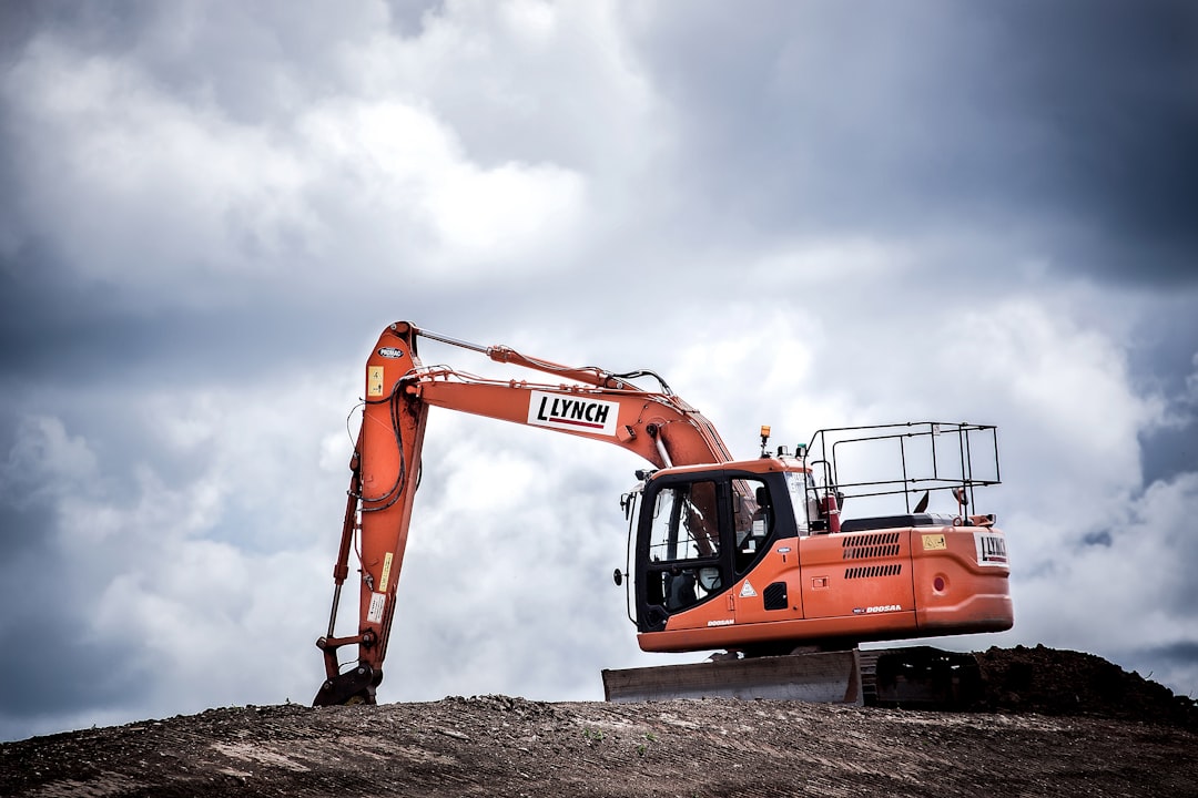 découvrez les meilleures solutions d'assurance construction pour protéger vos projets immobiliers. assurez-vous contre les risques liés à la construction et protégez vos investissements avec des polices adaptées à vos besoins.