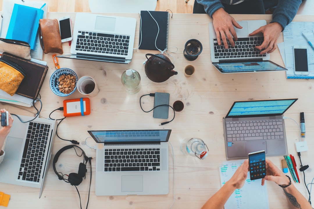 découvrez l'assurance en ligne : une solution rapide et simple pour protéger votre avenir. obtenez des devis personnalisés, comparez les offres et choisissez la couverture qui vous convient le mieux, le tout en quelques clics.