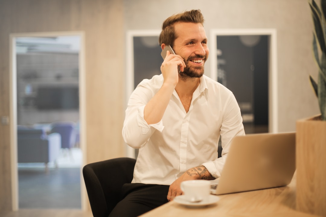 découvrez des solutions d'assurance professionnelles adaptées à vos besoins. protégez votre entreprise avec des couvertures complètes et un service sur mesure pour une tranquillité d'esprit optimale.