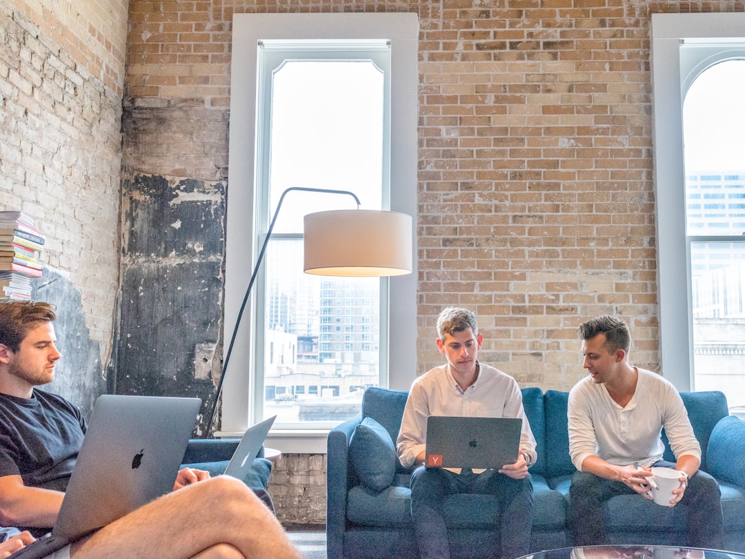 découvrez les taux d'assurance professionnels compétitifs adaptés à vos besoins. obtenez des devis personnalisés et comparez les meilleures offres pour protéger votre activité en toute sérénité.