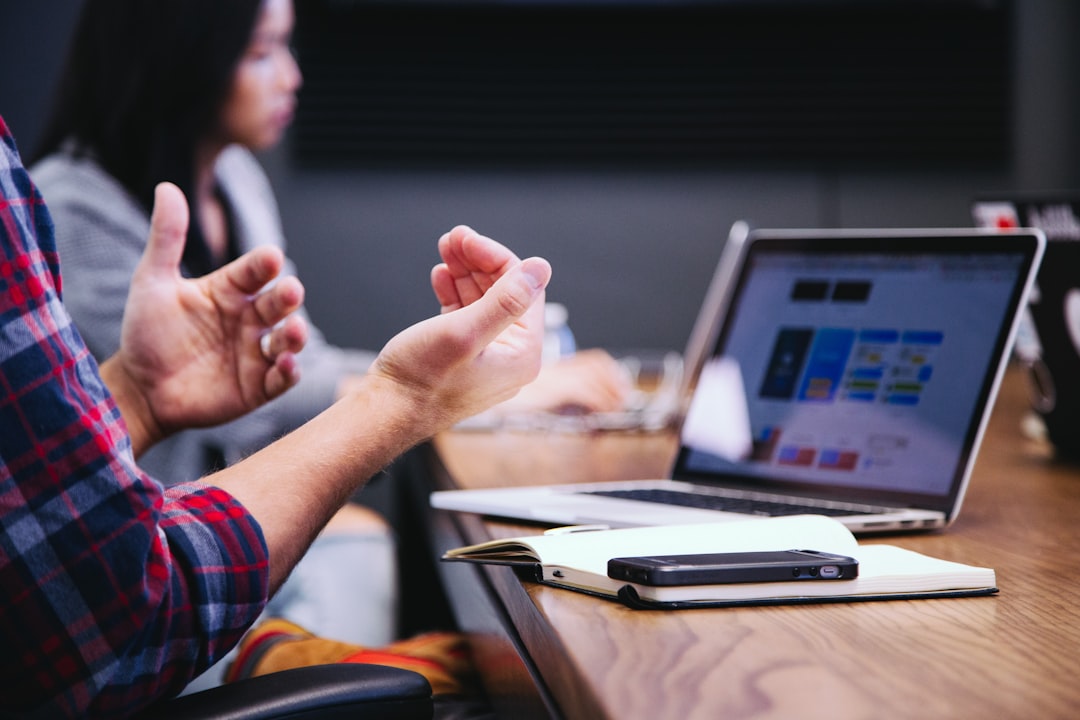 découvrez comment l'assurance responsabilité professionnelle peut protéger votre entreprise contre les risques financiers liés aux erreurs et omissions. protégez-vous des poursuites et sécurisez votre avenir professionnel avec une couverture adaptée à vos besoins.
