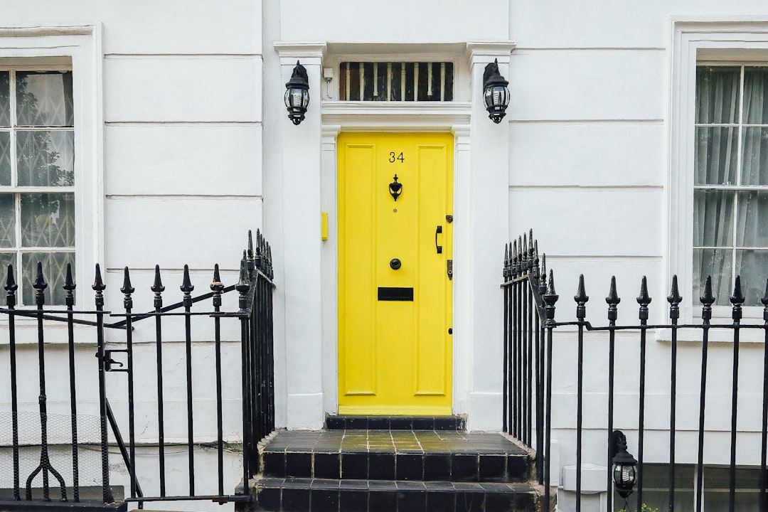 découvrez notre assurance habitation complète et abordable, conçue pour protéger votre foyer et vos biens contre les imprévus. bénéficiez d'une couverture sur mesure, d'une assistance 24/7 et d'un accompagnement personnalisé pour une tranquillité d'esprit assurée.